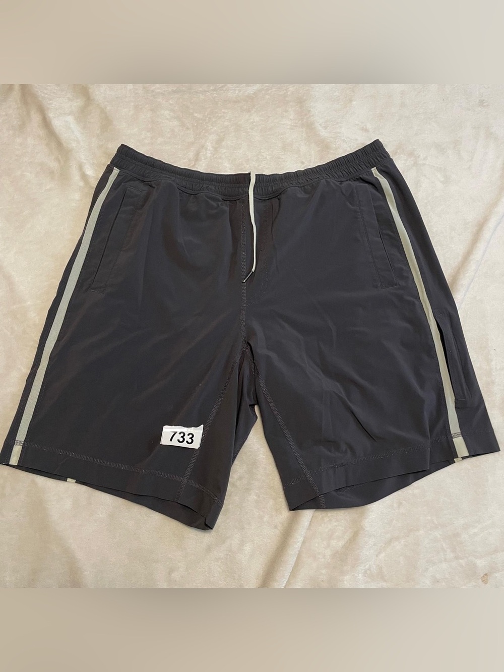 lululemon athletica Black Men's Athletic Shorts with Gray Side Stripes